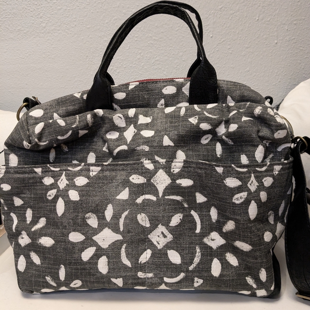Brand new! Rebekah Scott Poppi purse